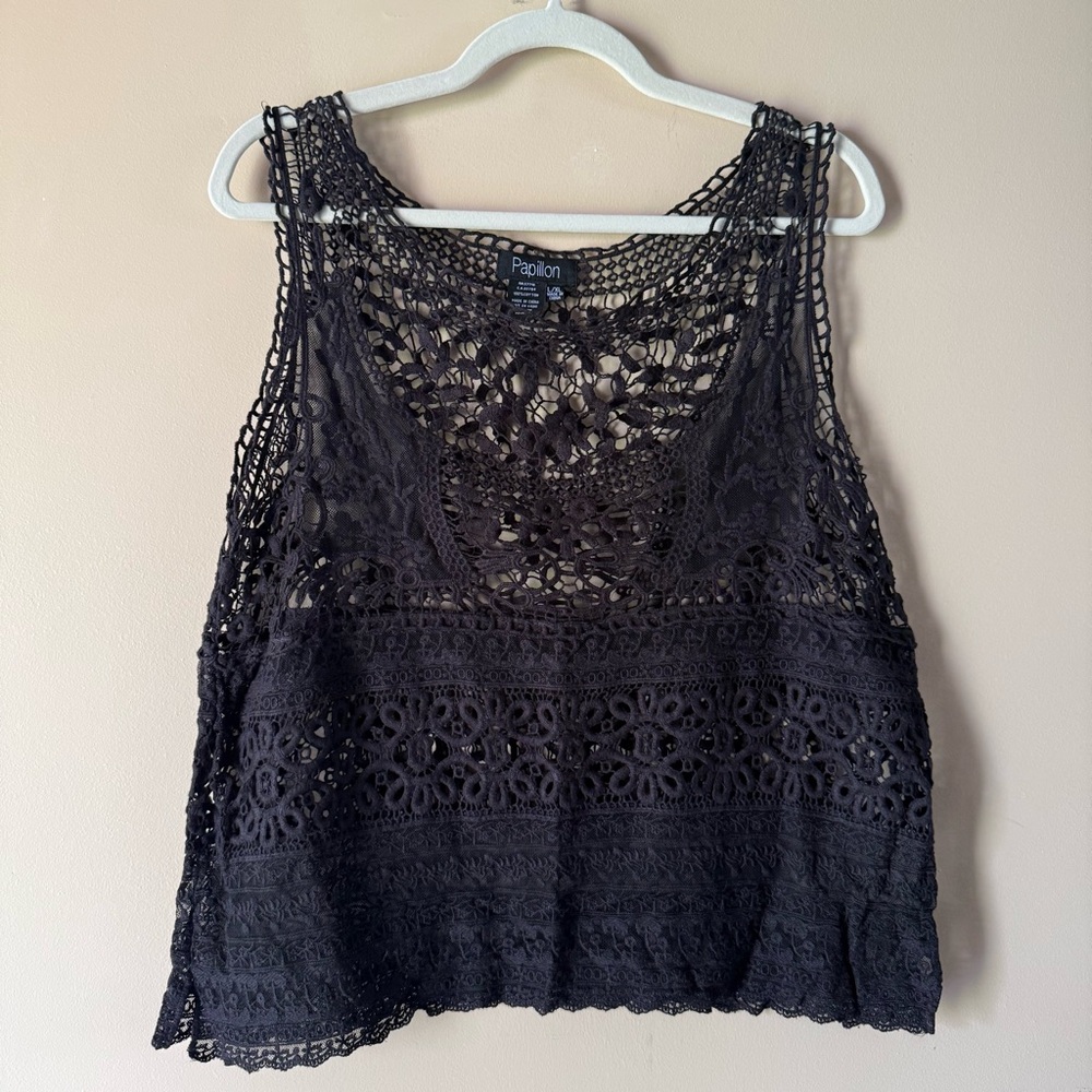 Vtg y2k cotton Lace Crochet Top
